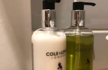 STABLES Stylish comfortable peaceful cottage with parking and outdoor space - Photo 67