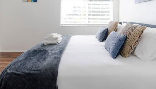 2BD/2BA Apartment in DT ALhambra - Foto 5