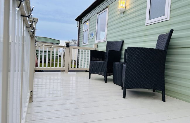 Charming Countryside Static Van With Entertainment - Foto 11