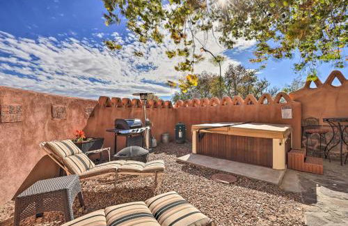 Quirky Santa Cruz Studio with Shared Courtyard! - Foto 17