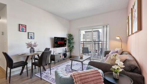 Bright Uptown Bliss - Free Parking, Walkable, Views - Foto 5