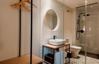 Boutique Palacio Condes de Cirac - Photo 47