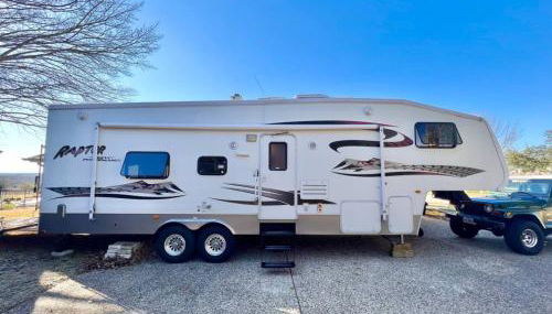 The Glamper Spacious 5th Wheel - Foto 4