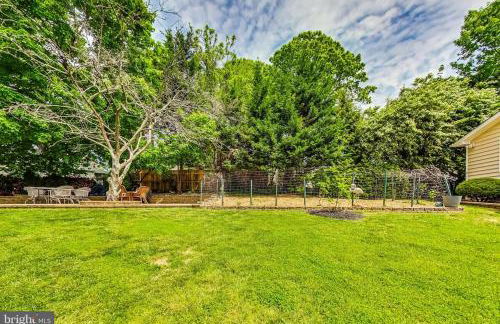 Entire 4 bedroom familyfriendly basement apartment, MetroWalk - Foto 59