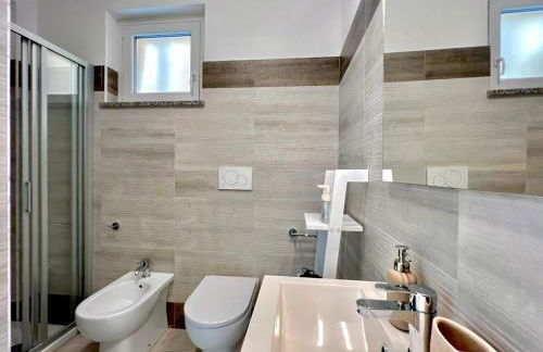 Naiade Apartment - parcheggio privato coperto incluso - Foto 6