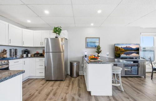 Waterfront Walk Out with Private Terrace - Foto 7