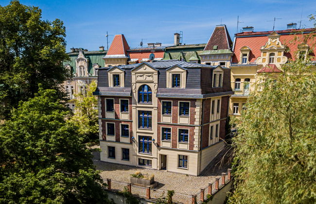 3 bedroom Apartment in Mariánské Lázně - Photo 2