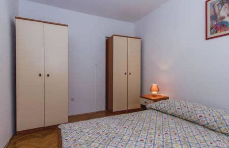 Apartment Quiet Getaway - Photo 13