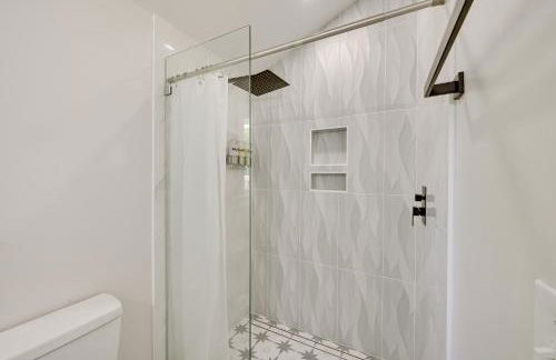 Updated Greenville Home with Backyard! - Foto 13