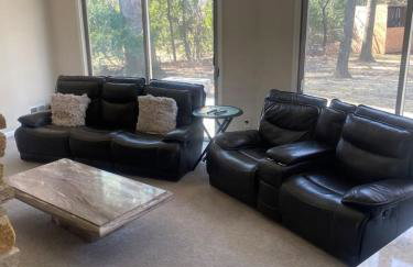 Ranch Style w firepit and big backyard TV Room - Foto 20