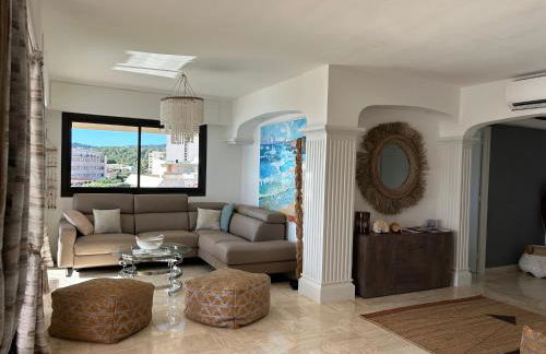 Premium Sea Front Apartment - Foto 26