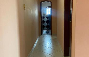 Casa Espaçosa com Piscina, 3 Quartos e Wi-Fi - Foto 10