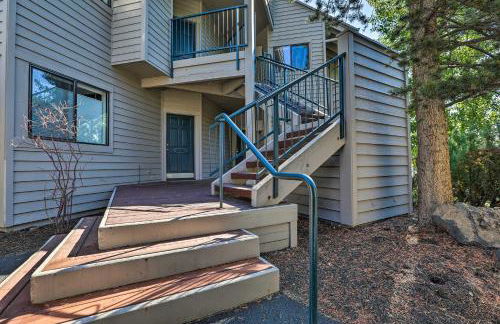 Hiking Trail and Hot Tub Access Bend Condo with Deck - Foto 28