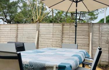 A l'ombre des pins - Foto 17