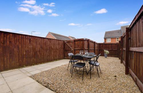 NEW! Stylish 2-Bed Home by Stay With Us, Ideal for Families, Sleeps 4! - Foto 22