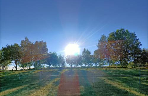 Siedlisko Dwa Żurawie - Uroczy domek nad stawem, z kominkiem, obok konie - Foto 4