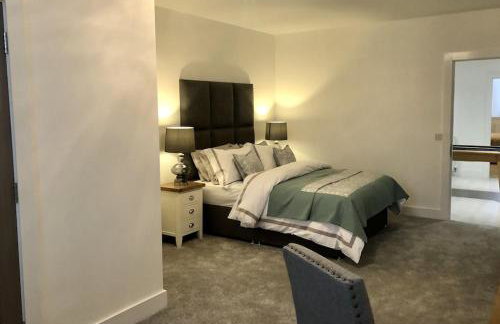 East Church House, Unique 9 bedroom Church, Historic Market Town. - Foto 32