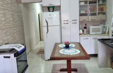 Casa com piscina em Bertioga 700m da praia - Foto 3