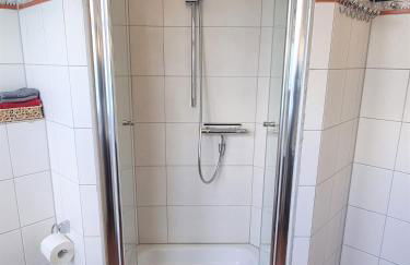 Nähe Hamburg Lübeck Ostsee - BBQ - Garten - Parkplatz - Foto 22