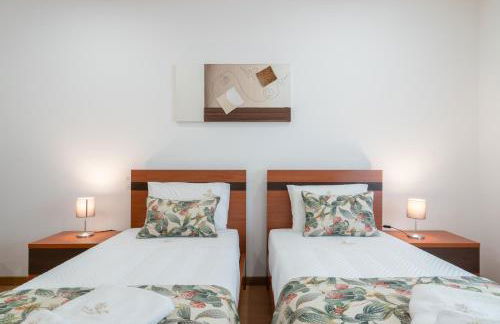 Casa da Petisqueira 61 - Paredes-Oporto - Foto 2