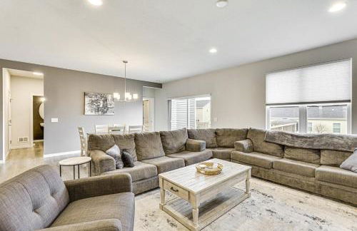 Spacious and Modern Home with Deck in Oregon! - Foto 5