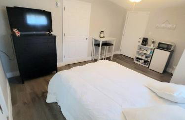 Charming 1 bed suite with AC and WiFi in Lakeland - Foto 9