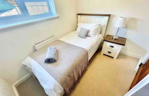 *Brecon Beacons,Log Burner, hot tub Dogs Welcome* - Photo 14