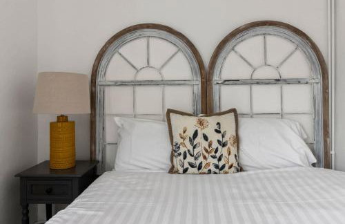 Tor Cottage -No Commercial Sign written Vehicles, Private Hot Tub , 2 Dogs Max,Fishing Nearby & Communal Swimming Pool ,Pool open April to September - Foto 33