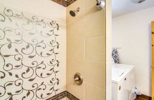 Hike, Ski and Explore Townhome with Yard in Fraser! - Foto 17