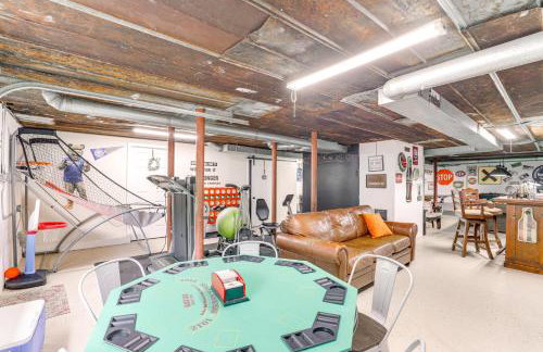 Fire Pit and Game Room Family Home in Marshall - Foto 24