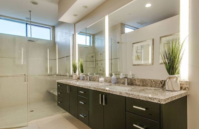 Luxe 4 Bdrm W/pool and Spa on Golf Course Lot! - Foto 23