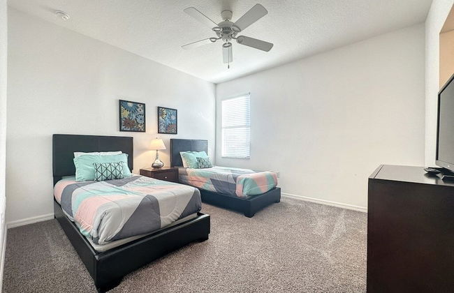 5 Bed South Facing Pool Close To Disney 5 Bedroom Villa by RedAwning - Photo 5