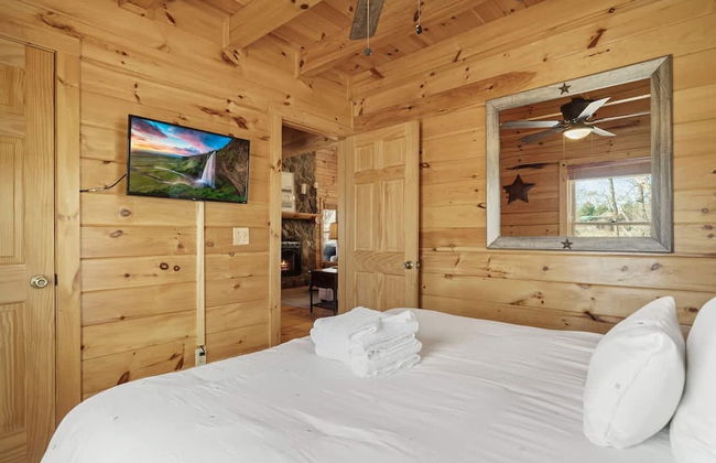 Spacious Luxury Lake Blue Ridge Forest Cabin an spa - Foto 16