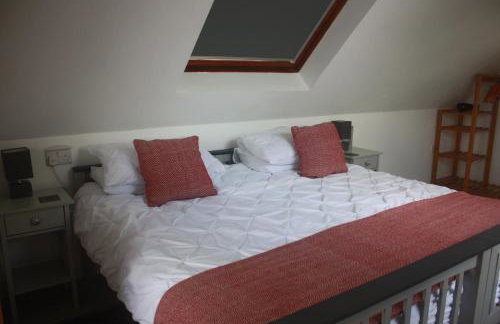 The Lodge - Photo 15