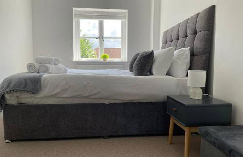 Exclusive 1 and 2 Bedroom Flats only 0,5 miles aw - Foto 61