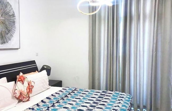 Embassy Gardens Apartment - Photo 38