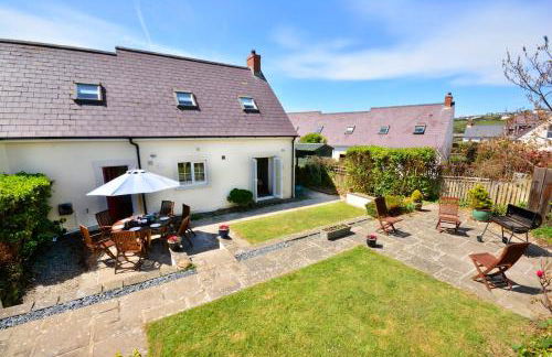 Family friendly house 200 meters to beach - Foto 1