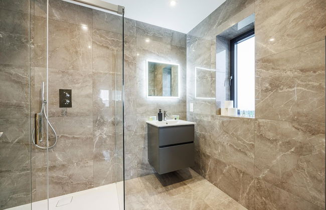 Lovely 4 Bedroom Home In Buckinghamshire - Foto 14