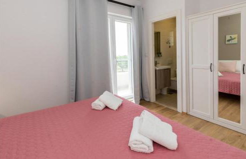 2 Bedroom Beautiful Apartment In Opuzen - Foto 19