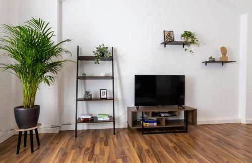 Business & Life Apartment nähe TU, HBF und Oper - SmartTV, MagentaTV und Küche - Foto 11