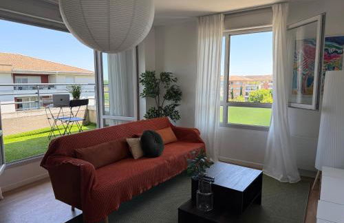 Grand appart lumineux - 6 pers, wifi, parking, check-in facile, proche commodités & métro 5min - Foto 5