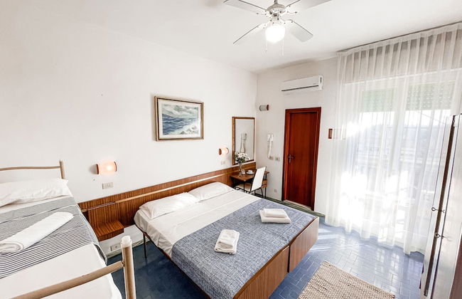 Hotel Sara - 2 Guests Room - n 13 - Foto 9