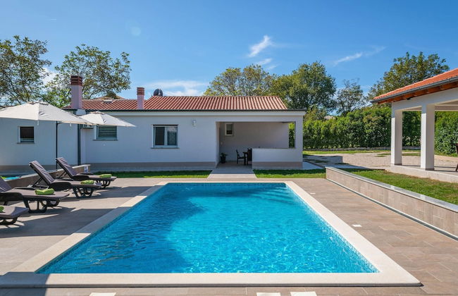 Detached Holiday Home With Swimming Pool, Near the Beach - Foto 22