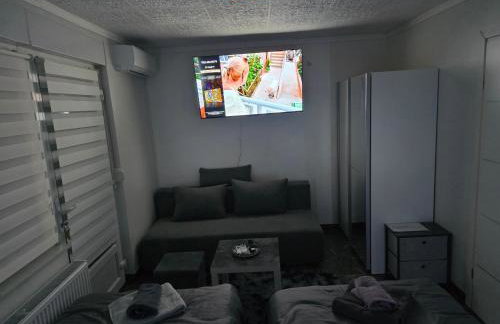 ENA 1&2 apartments-free parking 2200 m2-truck,trailer,boats friendly-EASY D1 access - Foto 9