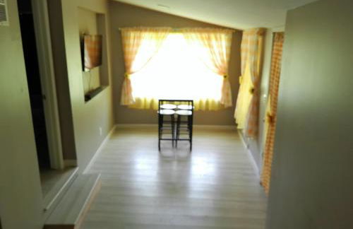 King Bed Creekfront Retreat in Jacksonville - Photo 46