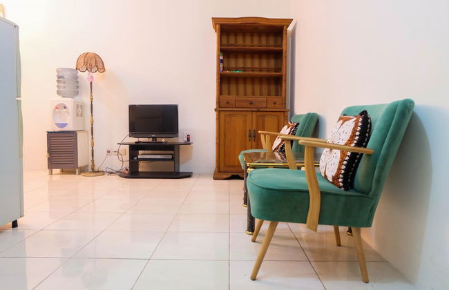 Homey & Vintage 2BR @ Sudirman Park Apartment - Photo 19