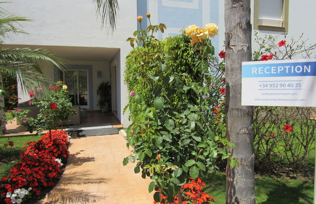 Apartamentos Cortijo del Mar Resort - Photo 4