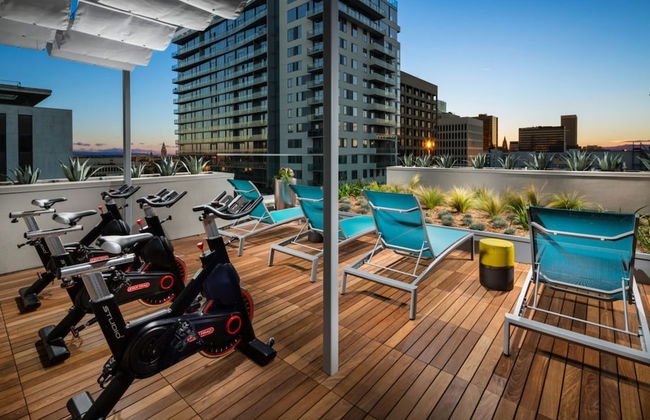 Resort Style Suites in Downtown LA - Foto 41