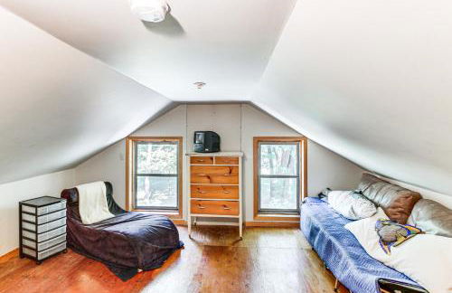 Charming Getaway Rustic Cabin on West Battle Lake - Foto 18