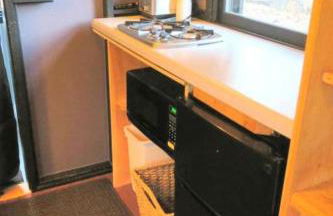 Modern Tiny House with Ski Access in Bennington, New Hamsphire - Foto 12